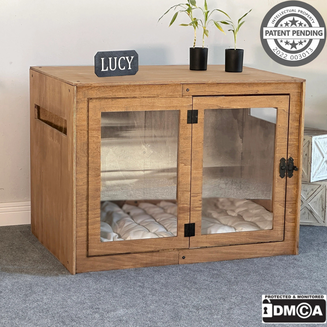 Hundehuette Belano Walnuss aus Holz mit personalisiertem Namensschild und Kissen