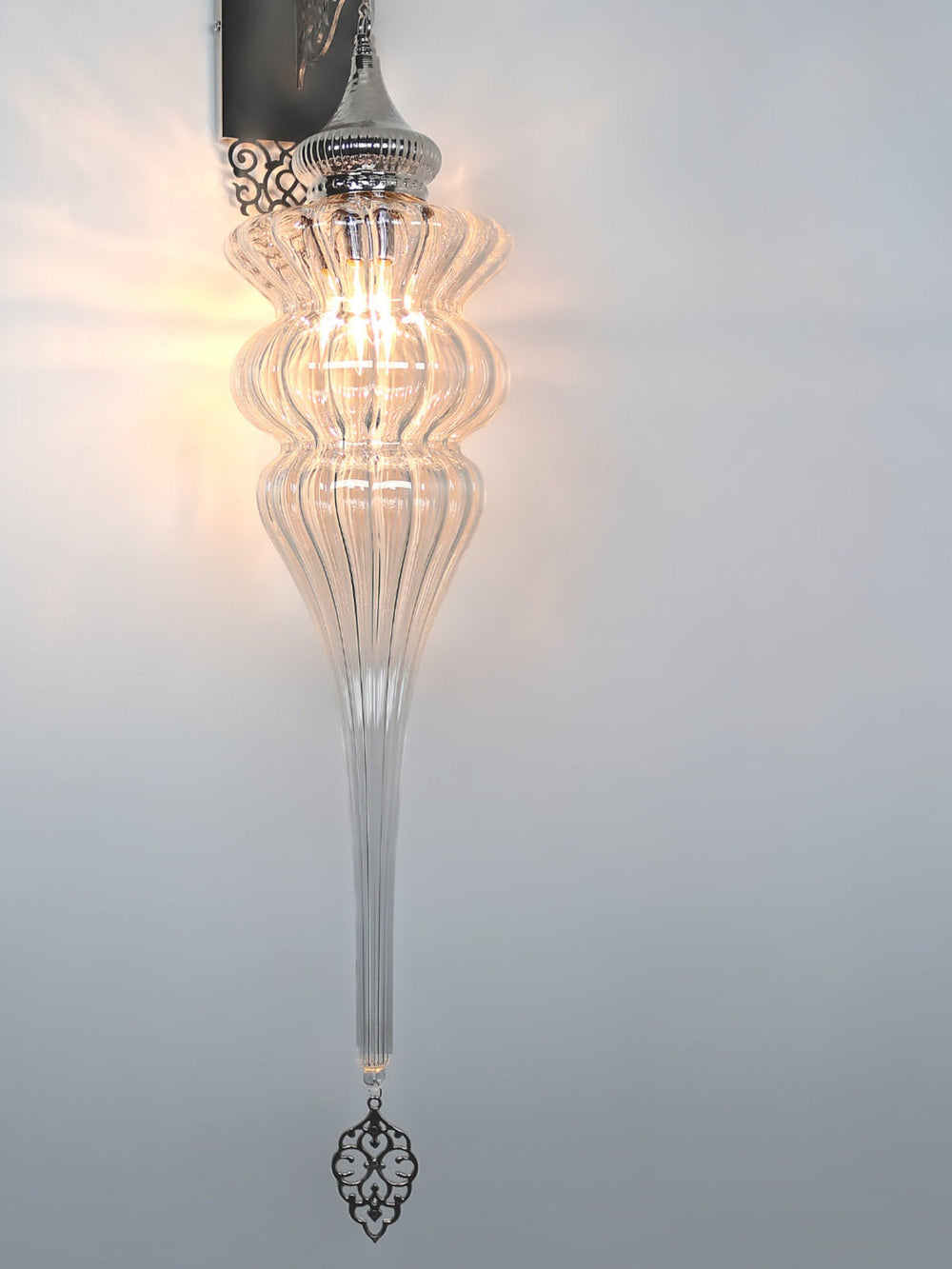 White color backgraund