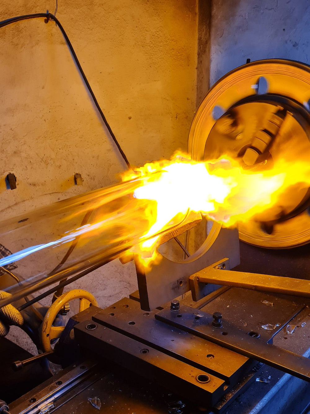 glass production picture