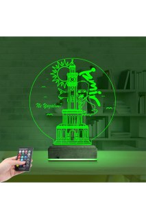 İzmir Saat Kulesi Atatürk temalı kişiye özel 3D LED masa gece lambası, lazer kazımalı ve ahşap kaideli