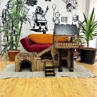 Çatı Triplex Tavşan Evi Bunny Castle, teraslı ve ahşap köprülü büyük 3 katlı tavşan şatosu